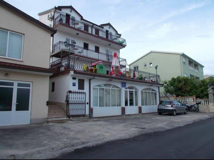 Villa Pandza Seget Vranjica Exteriör bild